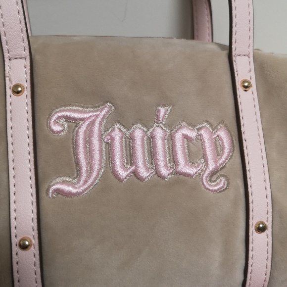 NWOT Juicy Couture Pink, Gold & Tan Women's Crossbody Plushie Soft w Hang Charm - Picture 2 of 10